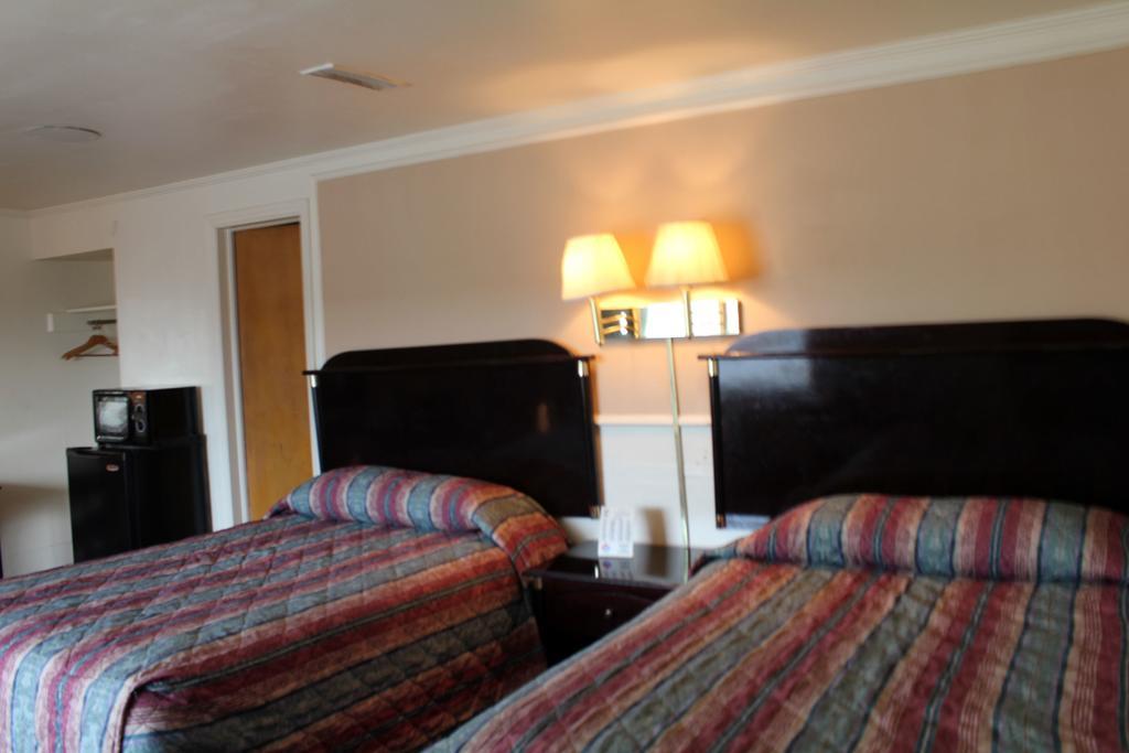Super 7 Motel Columbia Quarto foto